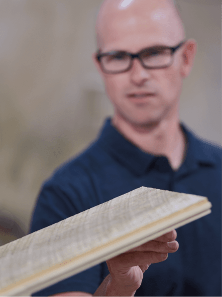 Timber inspection of a piece of wood